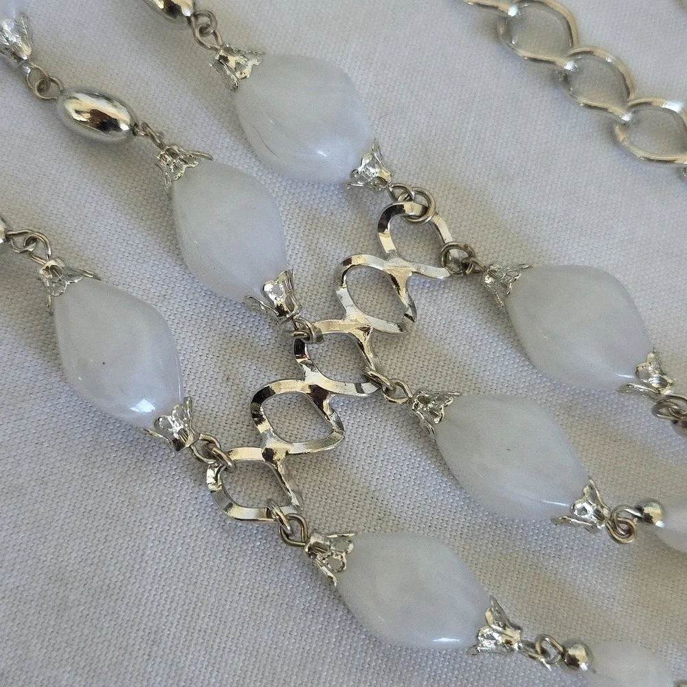 Silver and White Statement 3 Chain Adjustable Belt
